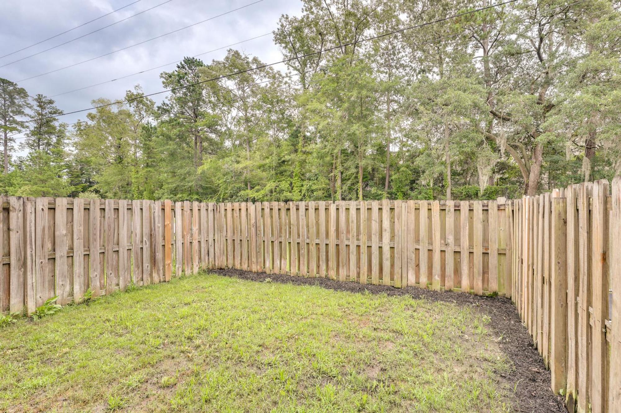 Charming North Charleston Townhome - Pets Welcome! Luaran gambar