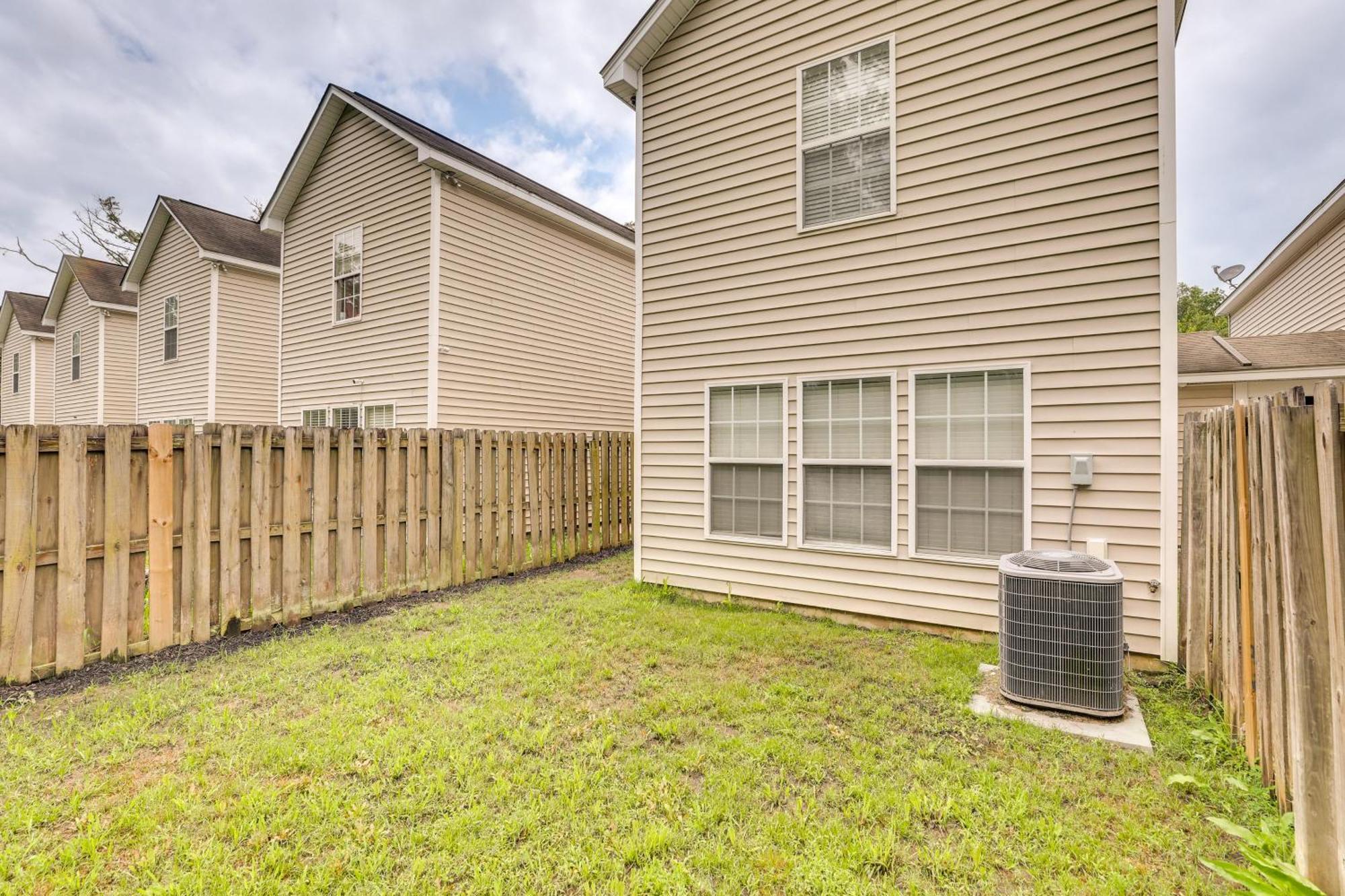 Charming North Charleston Townhome - Pets Welcome! Luaran gambar